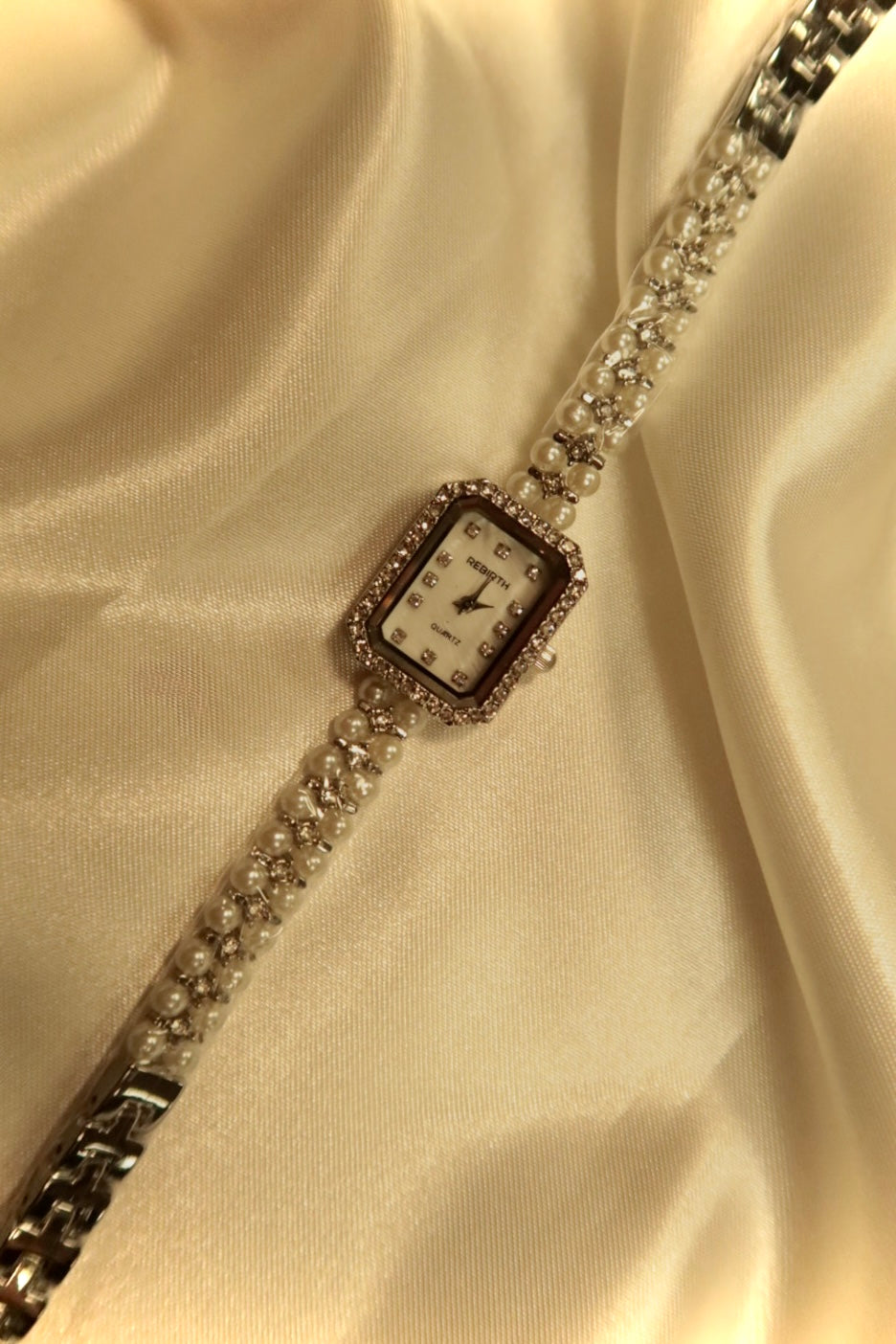 Elania Pearl Silver
