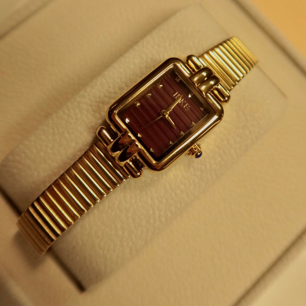 Aura Square dial