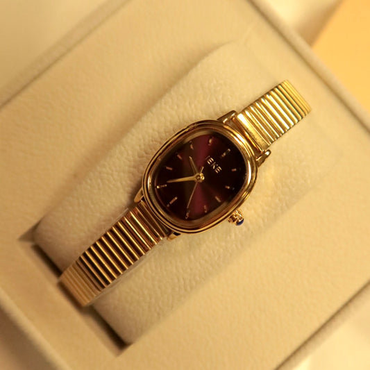 Aura Oval dial